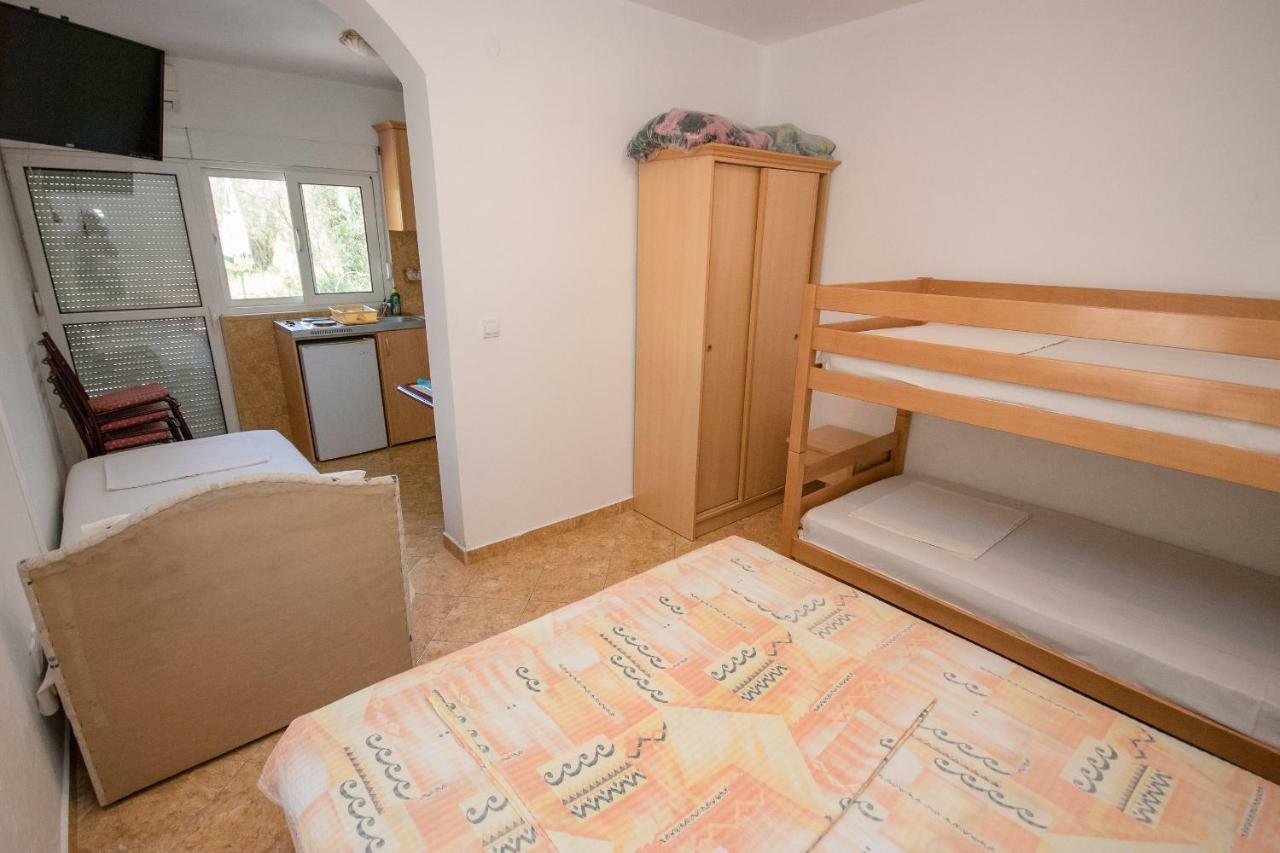 Apartment Duskic *