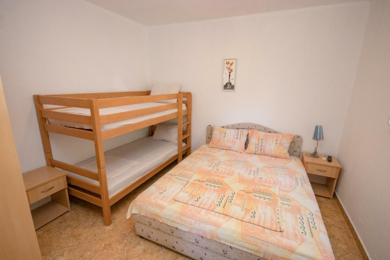 Apartment Duskic *